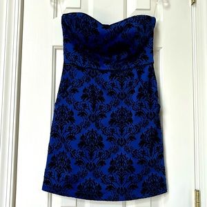 TEEZE ME Blue & Black Velvet Strapless Dress